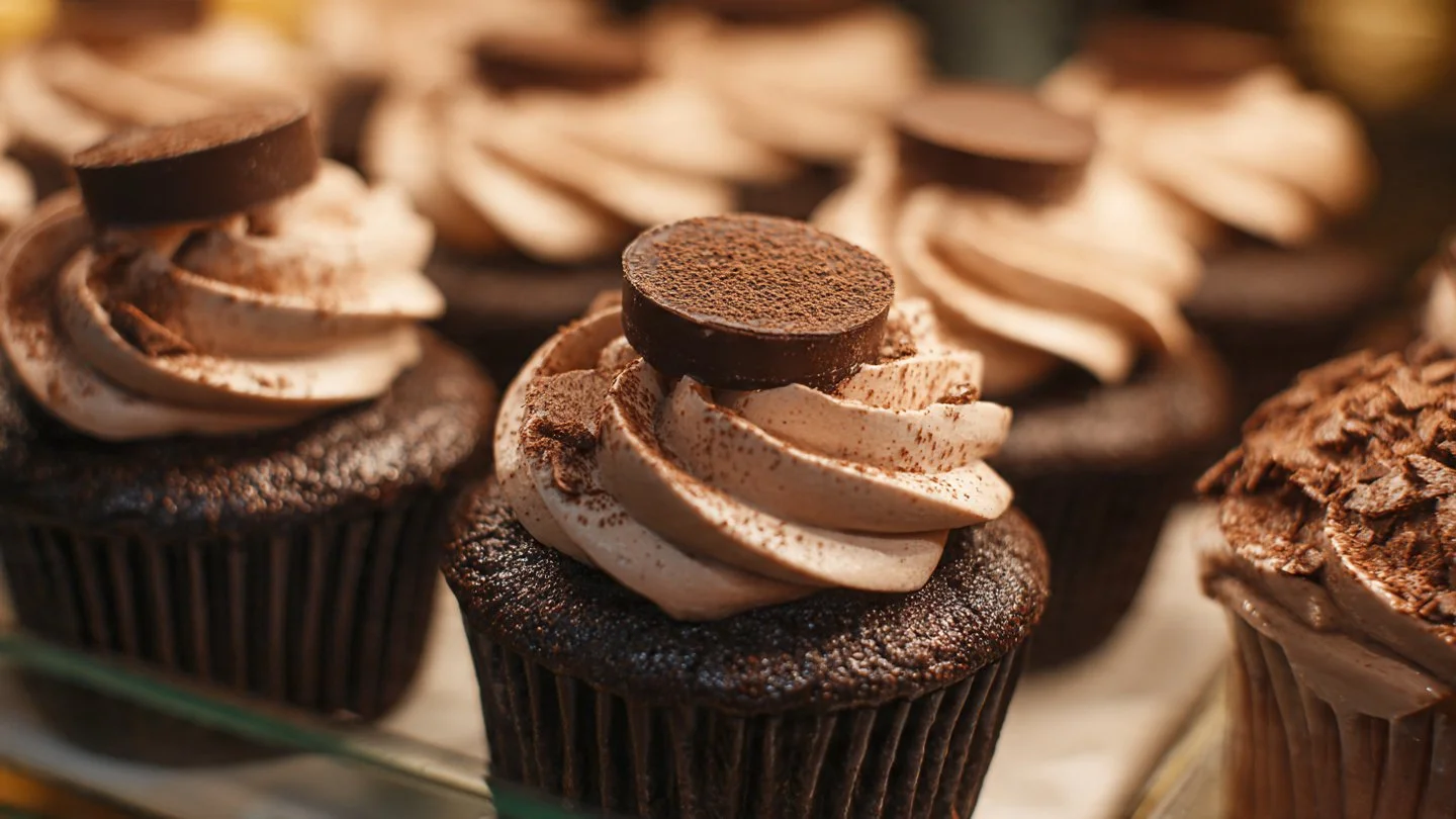 Irresistibly Decadent Chocolate Tiramisu Cupcakes You’ll Love