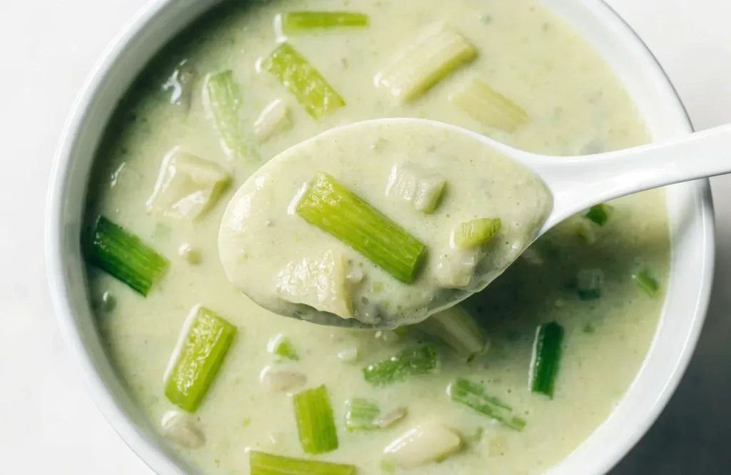Cream of Celery Soup: Classic Recipe celery soup Cream of Celery Soup: Classic Recipe