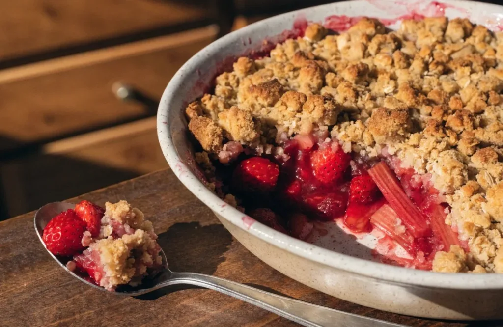 Strawberry Rhubarb Crunch Recipe